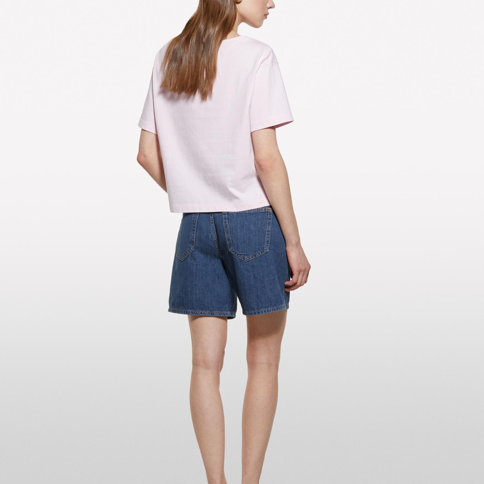 Kadın Açık Pembe %100 Pamuk Kayık Yaka Boxy Fit Crop T-Shirt