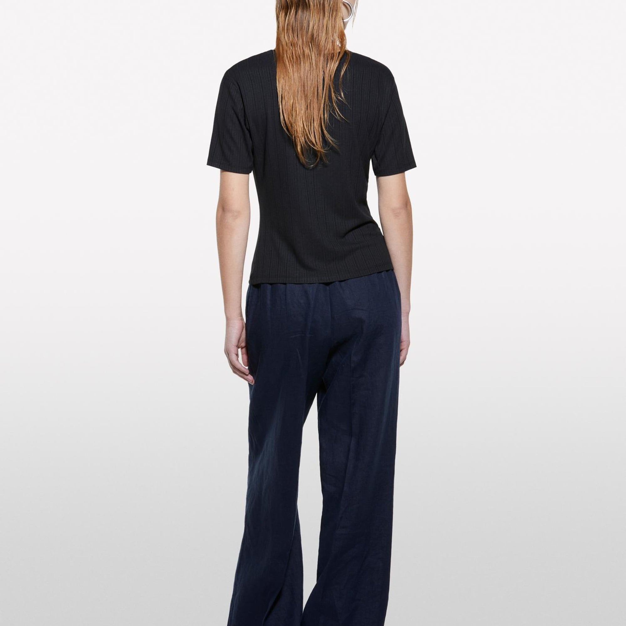 Kadın Siyah Viskoz Karışımlı Bisiklet Yaka Slim Fit T-Shirt