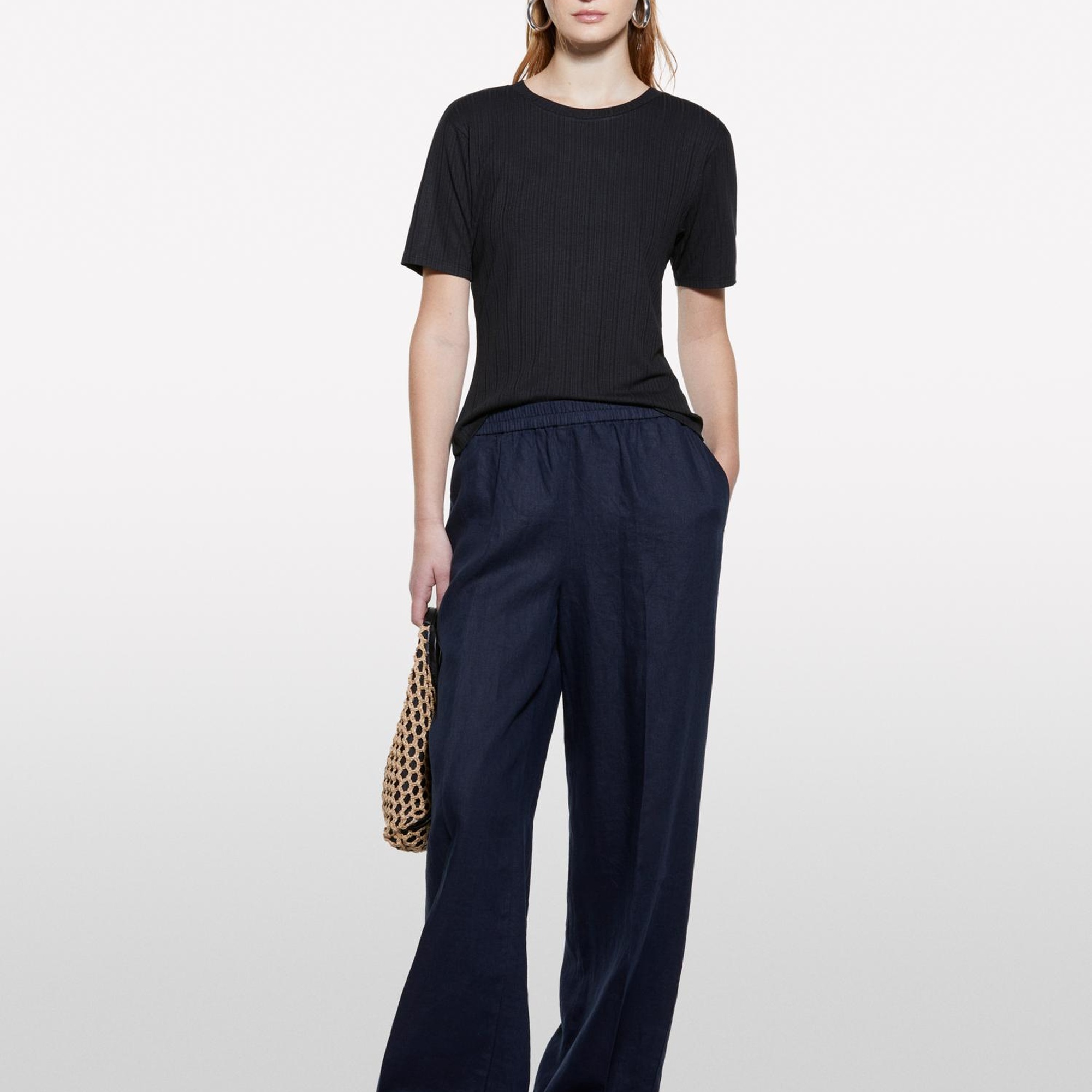 Kadın Siyah Viskoz Karışımlı Bisiklet Yaka Slim Fit T-Shirt