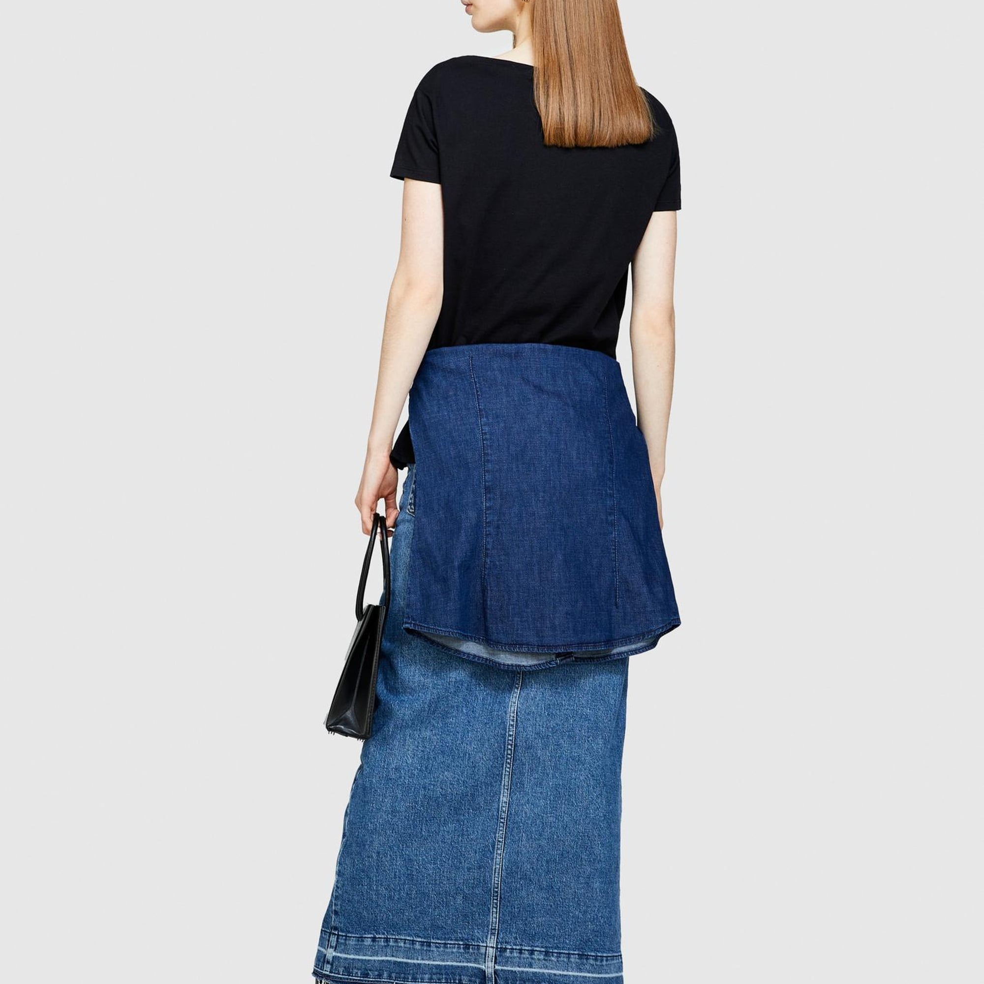 Kadın Siyah %100 Pamuk Fotoğraf Baskılı Geniş Yaka T-Shirt