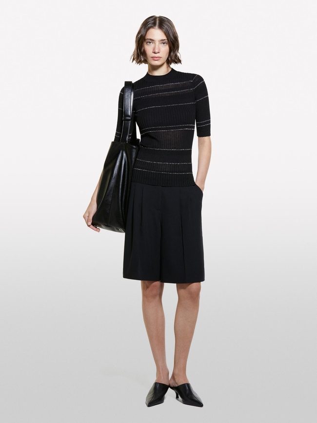  Kadın Gri Çizgili Viskoz ve Pamuk Karışımlı Çizgi Detaylı Truvakar Kol Kazak