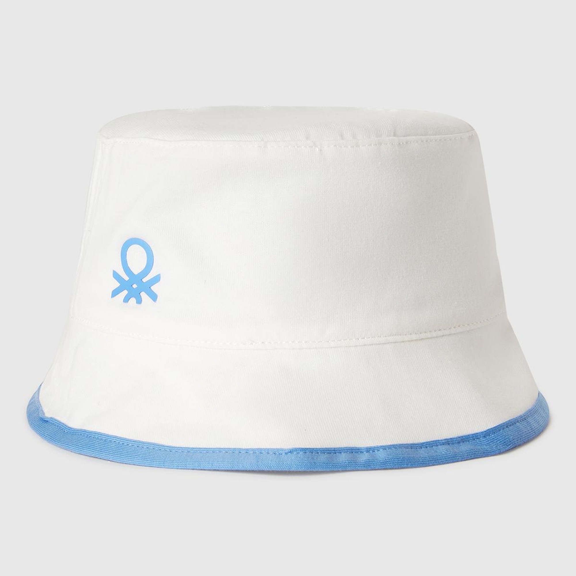 Erkek Çocuk Beyaz Desenli Önü Logo Detaylı Çift Taraflı Bucket Şapka