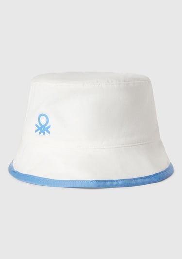  Erkek Çocuk Beyaz Desenli Önü Logo Detaylı Çift Taraflı Bucket Şapka