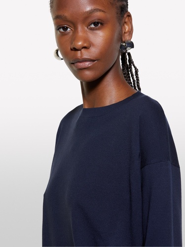  Kadın Lacivert Viskoz Karışımlı Normal Kesim Düz Kayık Yaka Kazak