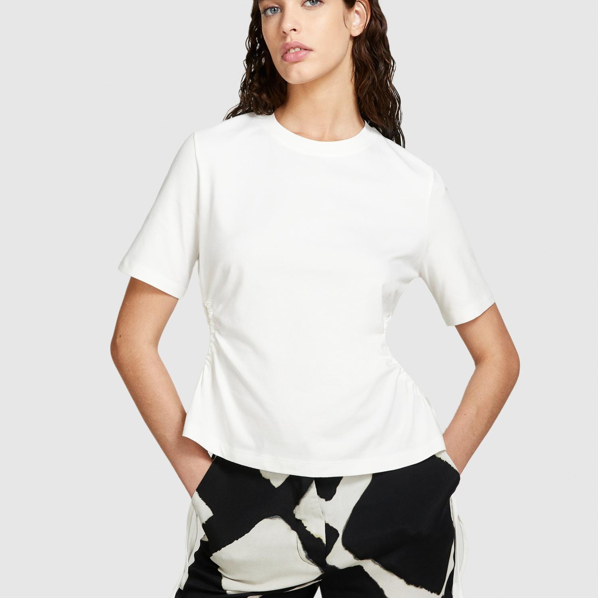 Kadın Beyaz Streç Pamuklu Yanları Büzgülü Bisiklet Yaka T-Shirt