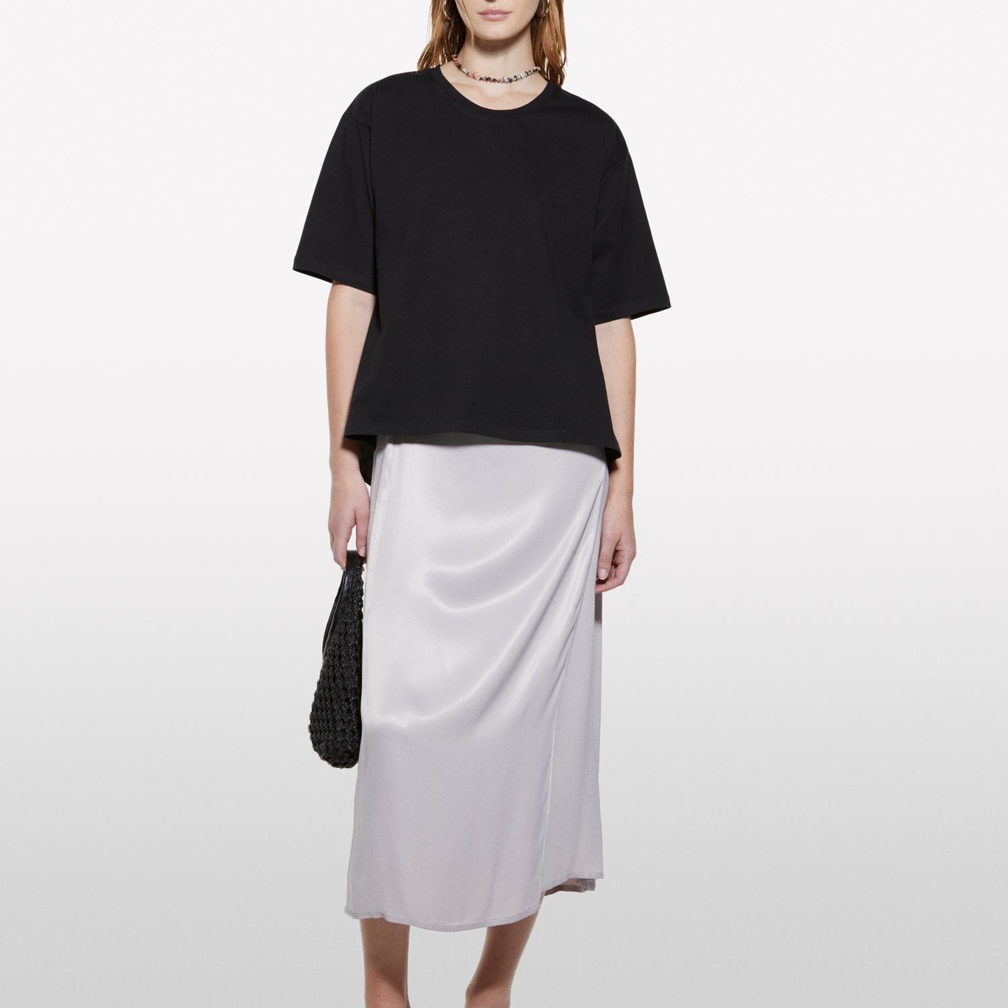 Kadın Siyah %100 Pamuk Arkası Bağcıklı Bisiklet Yaka Regular Fit T-Shirt