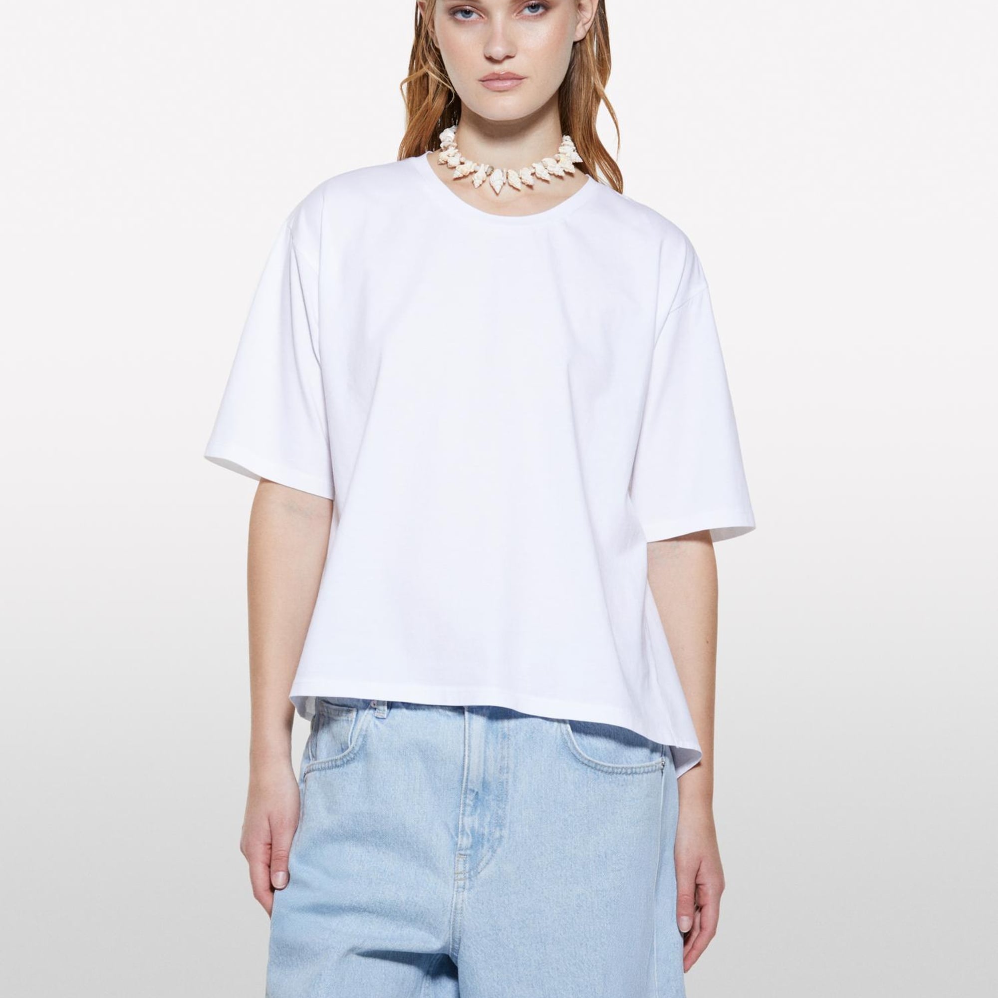 Kadın Beyaz %100 Pamuk Arkası Bağcıklı Bisiklet Yaka Regular Fit T-Shirt