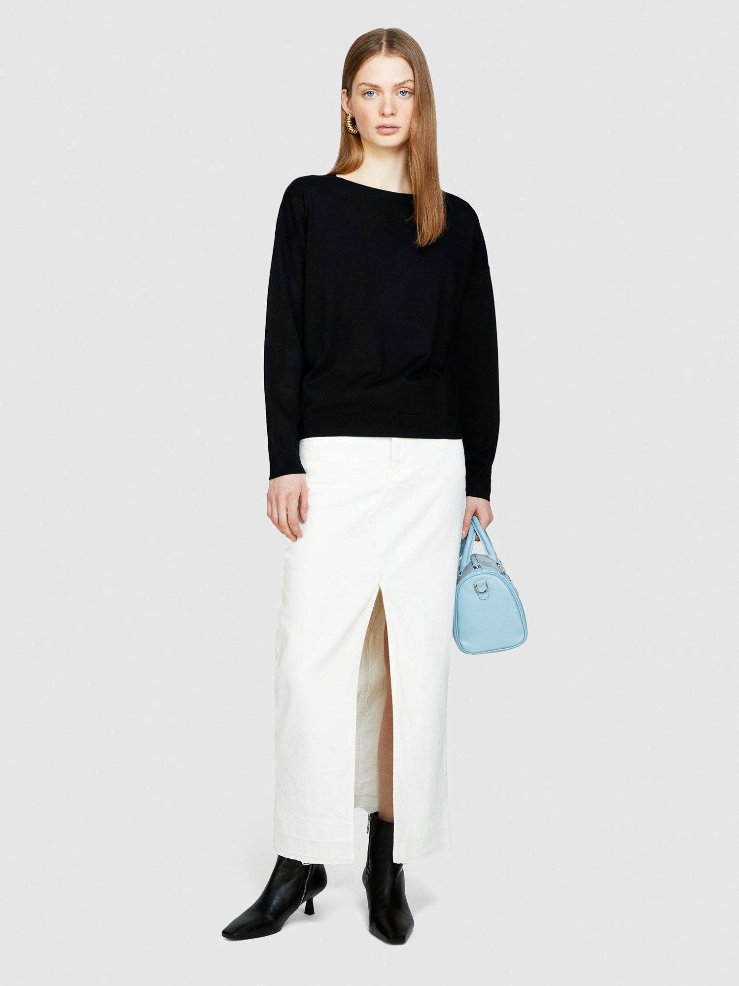  Kadın Siyah Viskoz Karışımlı Kayık Yaka Kazak