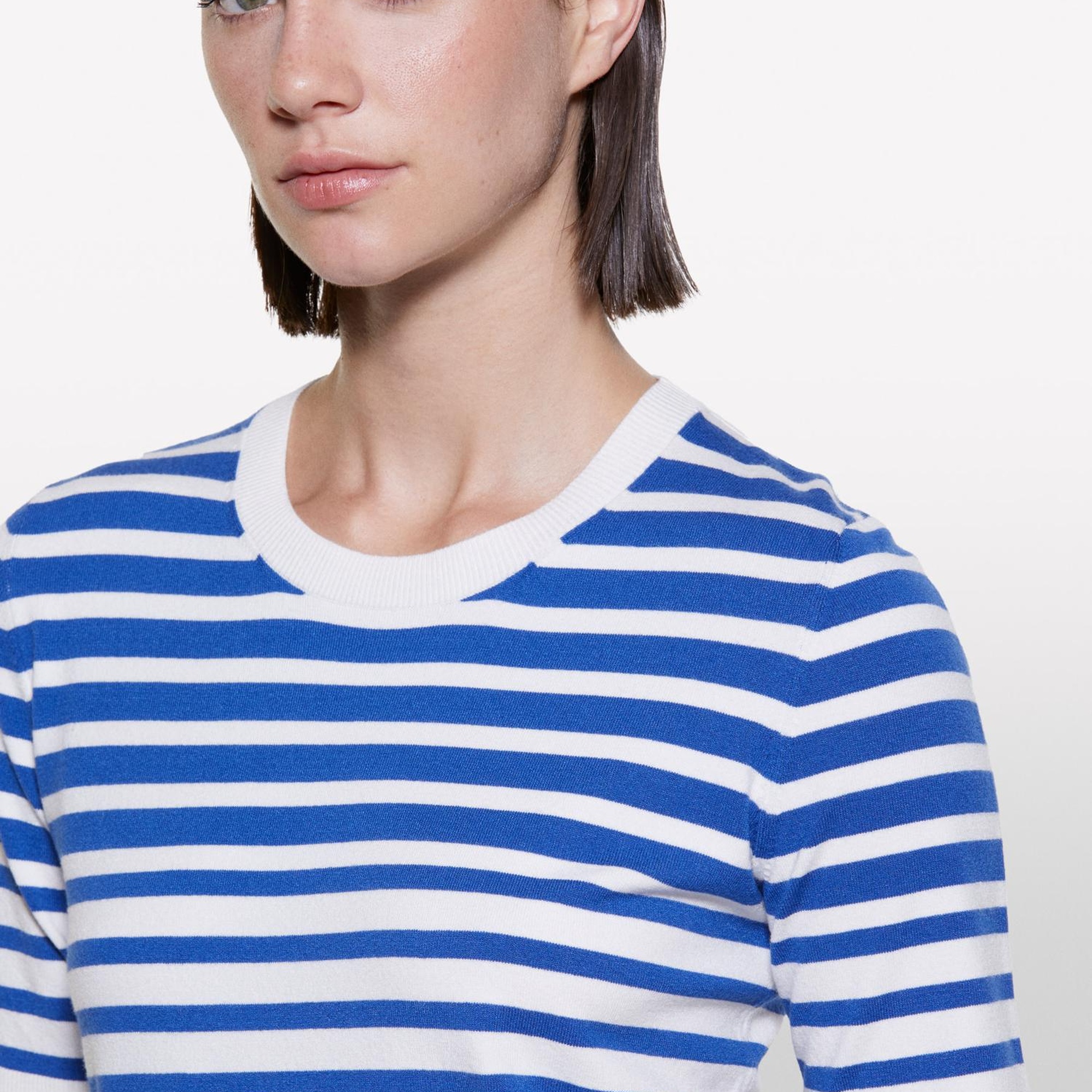 Kadın Mavi Çizgili Viskoz Karışımlı Çizgili Bisiklet Yaka Kısa Kollu Kazak