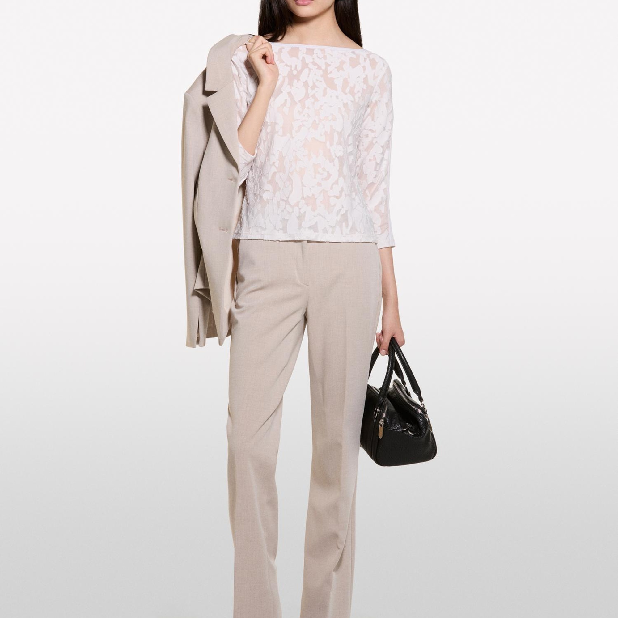 Kadın Bej Kayık Yaka Truvakar Kol T-Shirt