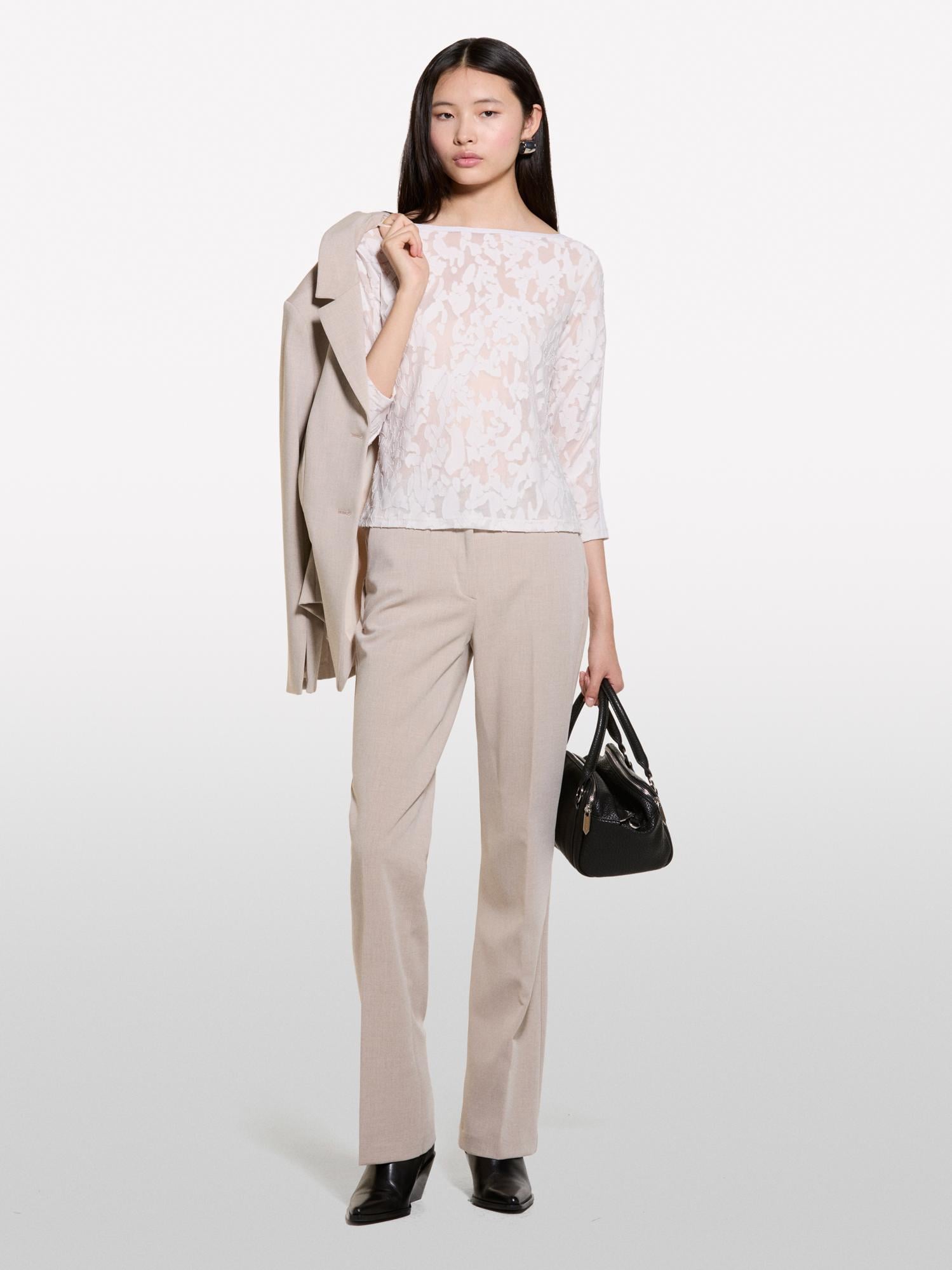  Kadın Bej Kayık Yaka Truvakar Kol T-Shirt