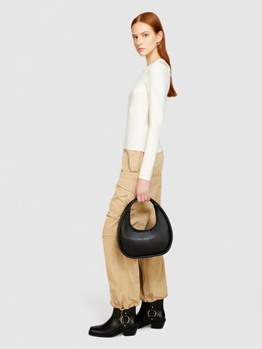  Kadın Krem Viskoz Karışımlı Önü Pencere Detaylı Dar Kesim Kazak