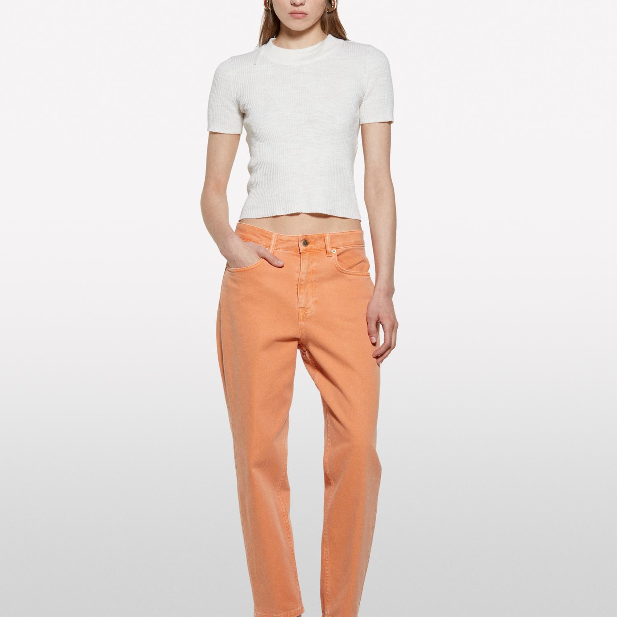 Kadın Kırık Beyaz Keten Karışımlı Slim Fit Kısa Kollu Kazak