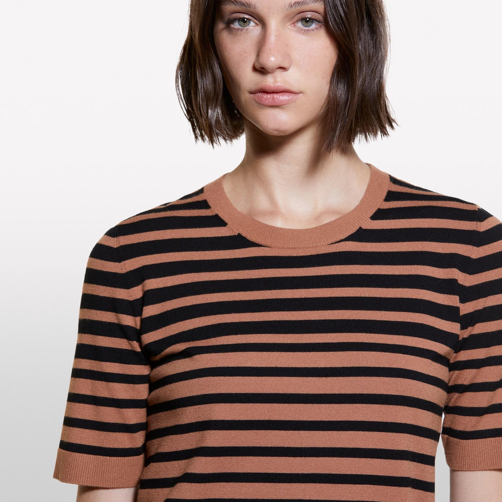 Kadın Kahverengi Çizgili Viskoz Karışımlı Çizgili Bisiklet Yaka Kısa Kollu Kazak