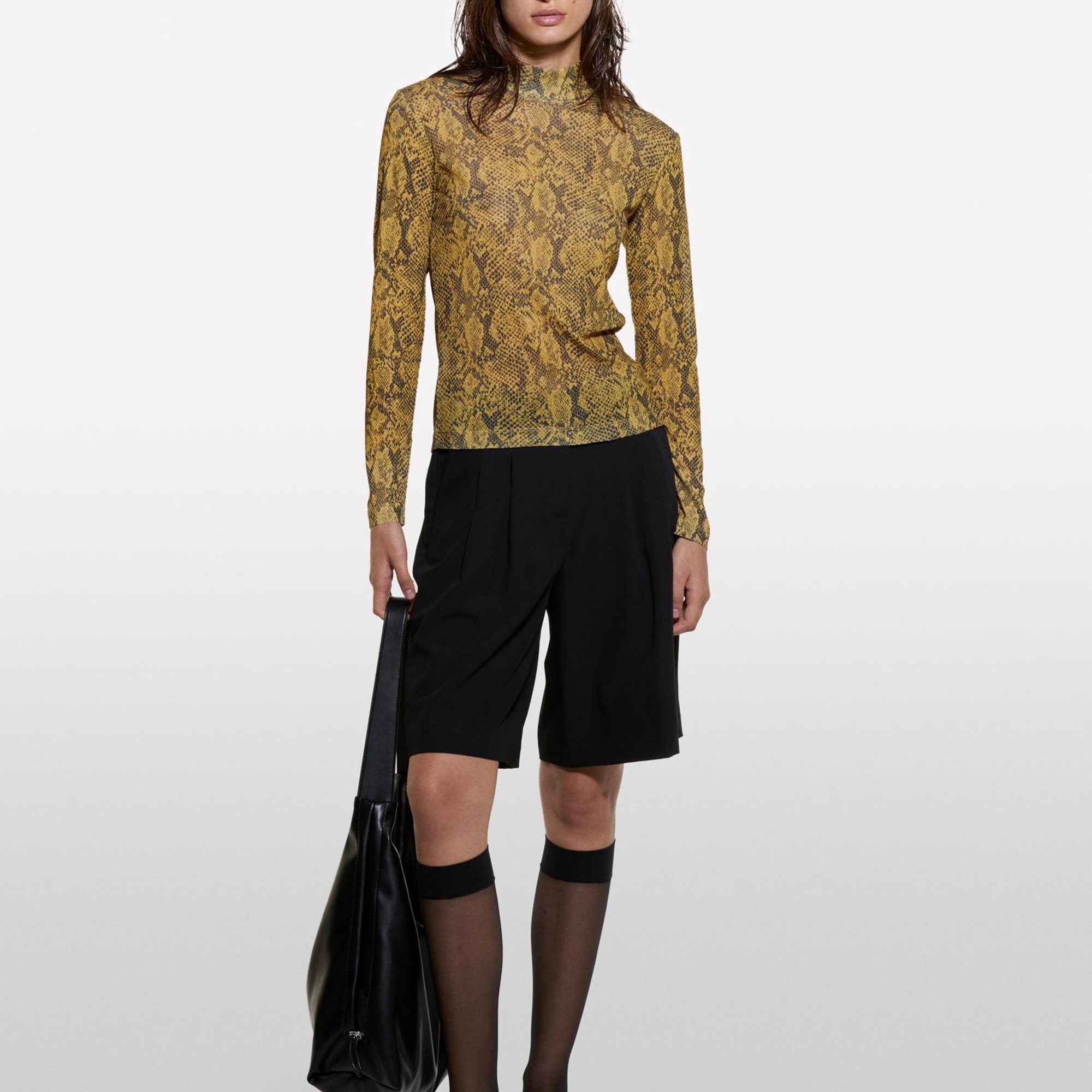 Kadın Sarı Baskılı Baskılı Dar Kesim Yüksek Yaka Uzun Kollu T-Shirt