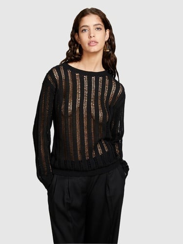  Kadın Siyah Pamuk Karışımlı Örgü Motifli Düşük Omuzlu Kayık Yaka Kazak