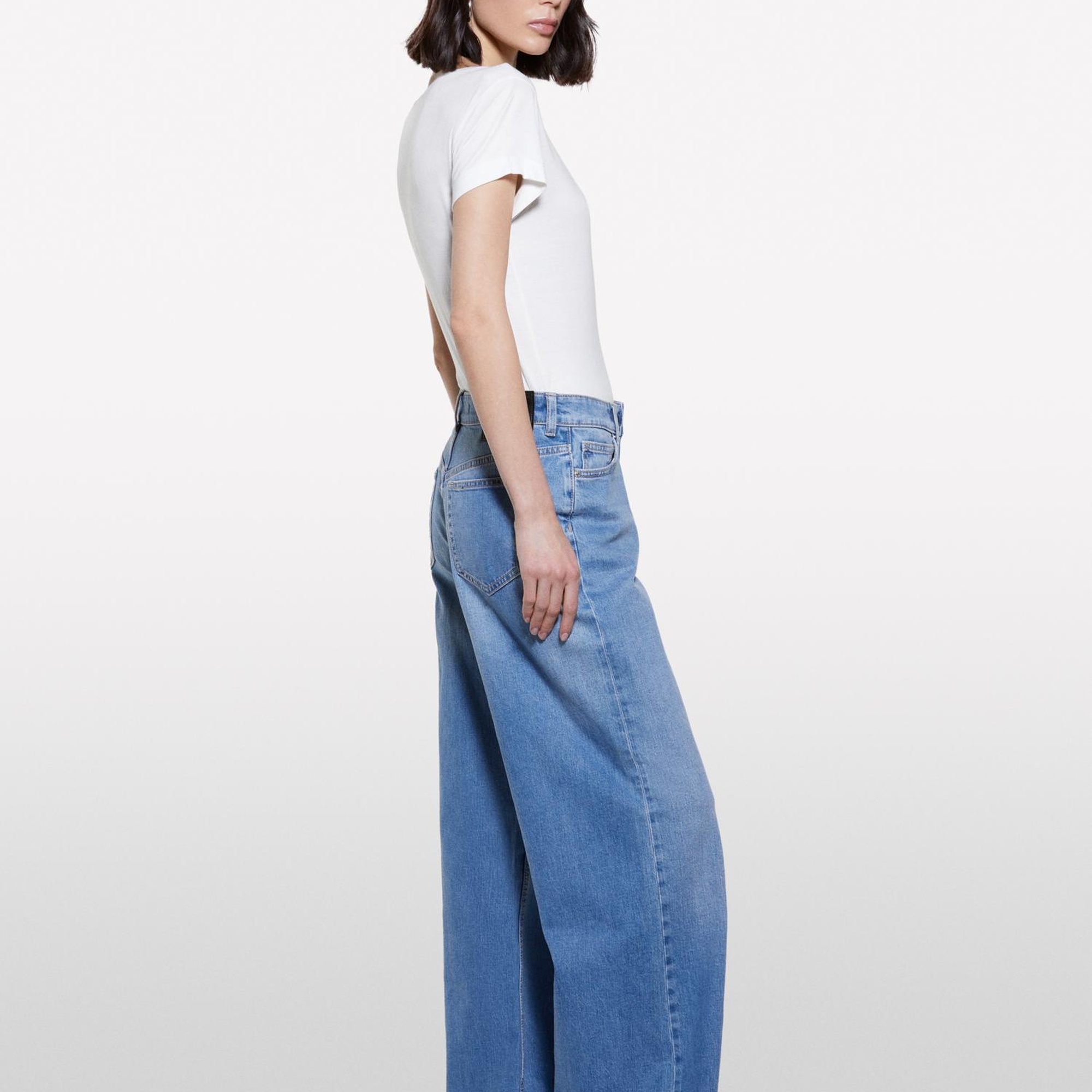 Kadın Kırık Beyaz Viskoz Karışımlı Bisiklet Yaka Regular Fit T-Shirt