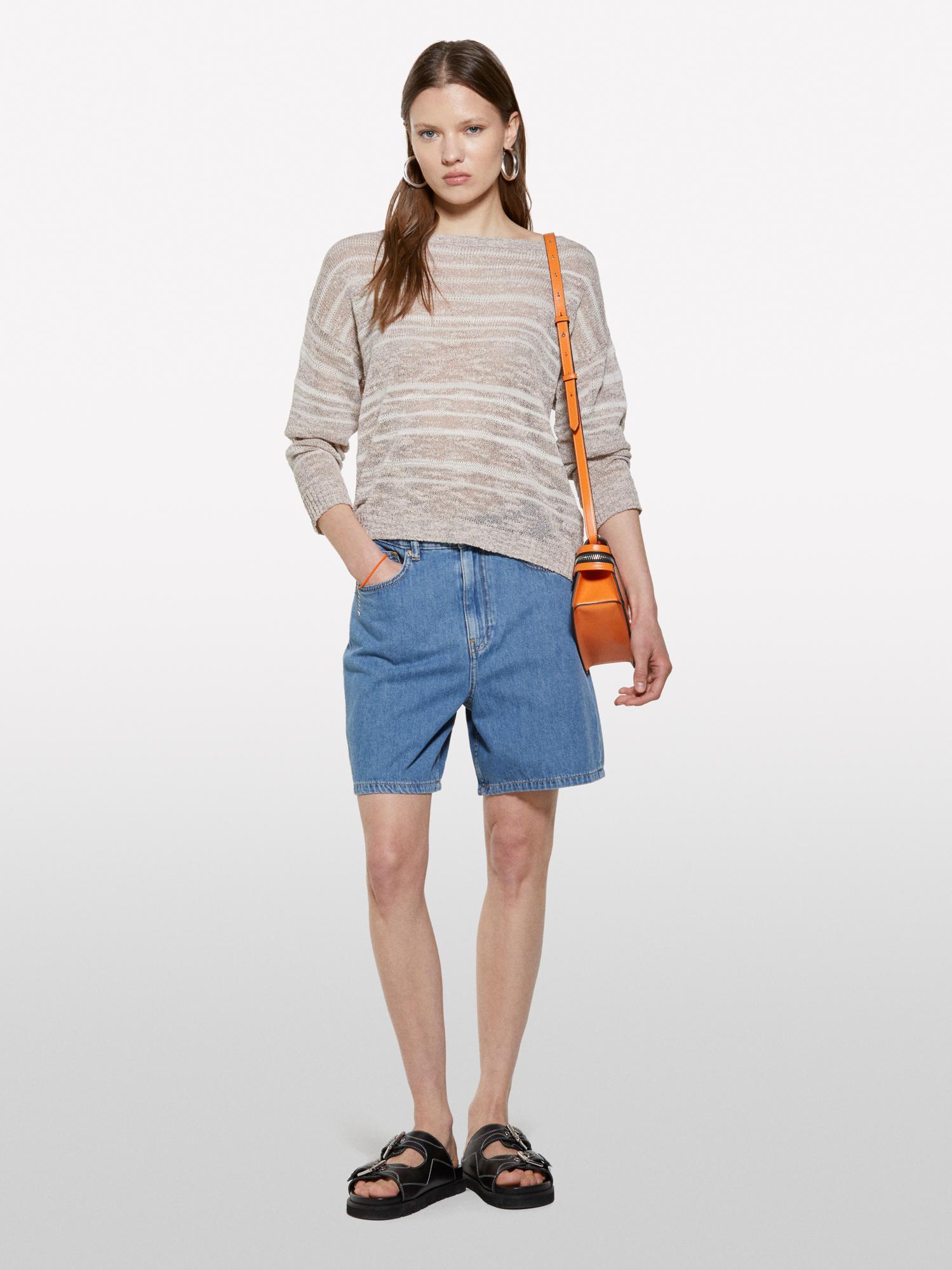  Kadın Bej Pamuk Karışımlı Kayık Yaka Regular Fit Kazak