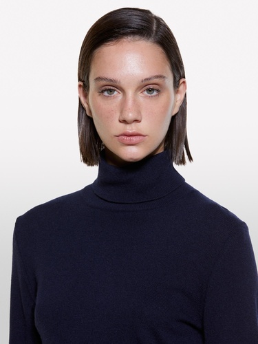  Kadın Lacivert Yün ve Kaşmir Karışımlı Ribana Detaylı Balıkçı Yaka Kazak