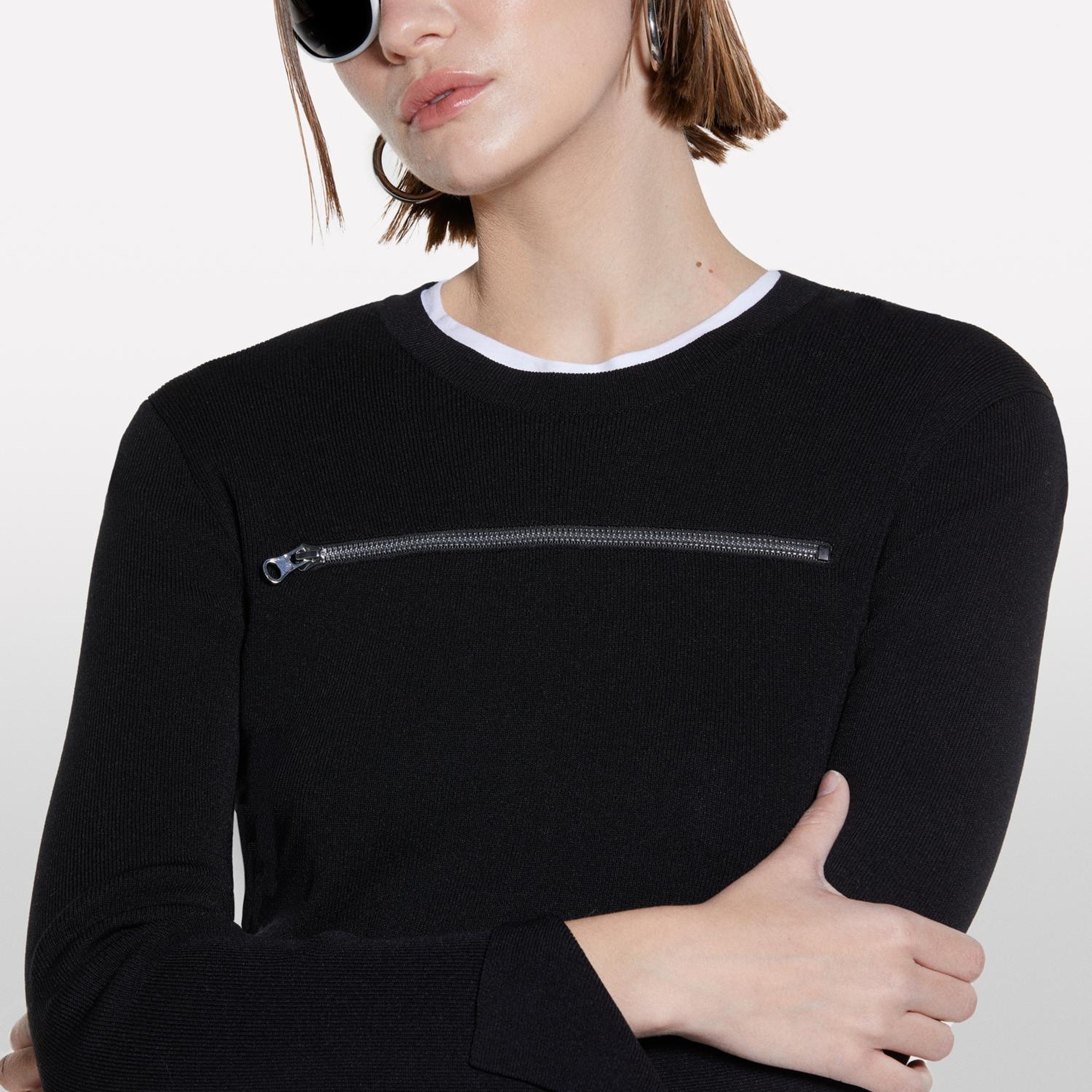 Kadın Siyah Viskoz Karışımlı Önü Detaylı Bisiklet Yaka Slim Fit Kazak