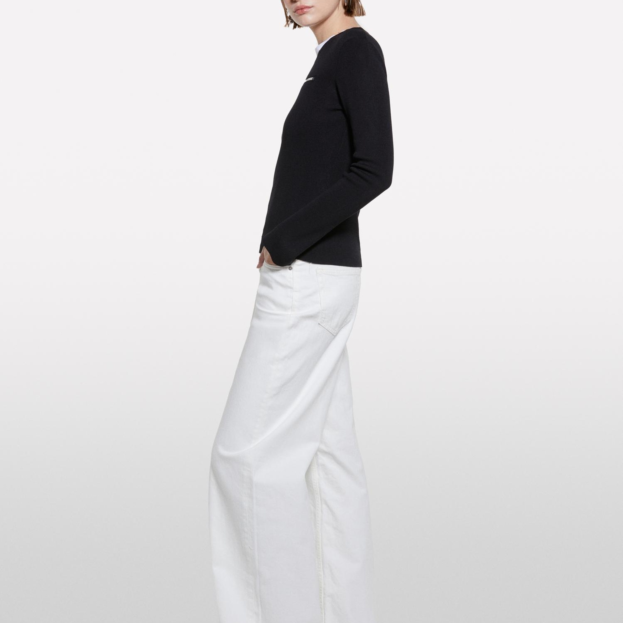 Kadın Siyah Viskoz Karışımlı Önü Detaylı Bisiklet Yaka Slim Fit Kazak