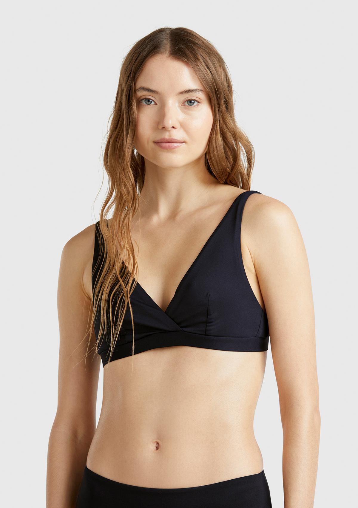  Kadın Siyah Sırttan Bağlamalı Bikini Üstü