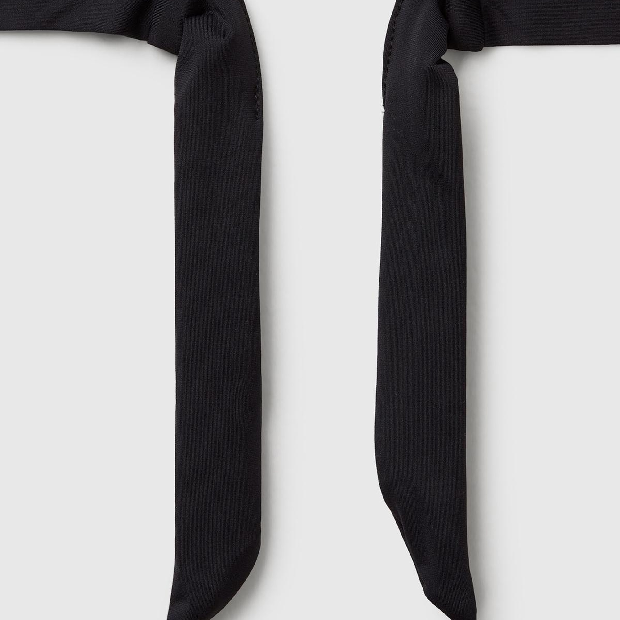 Kadın Siyah Sırttan Bağlamalı Bikini Üstü