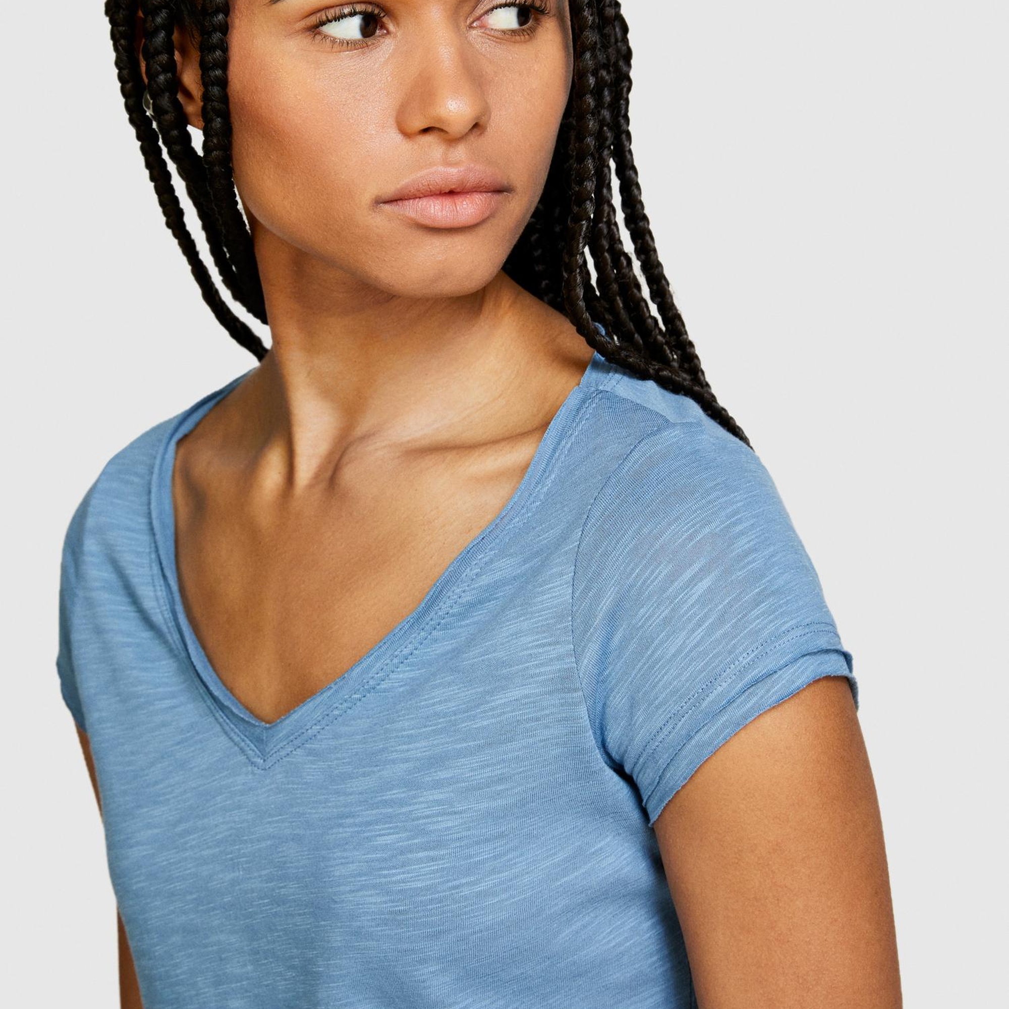 Kadın Açık Mavi Pamuk Modal Karışımlı Normal Kalıp V Yaka Slub T-Shirt
