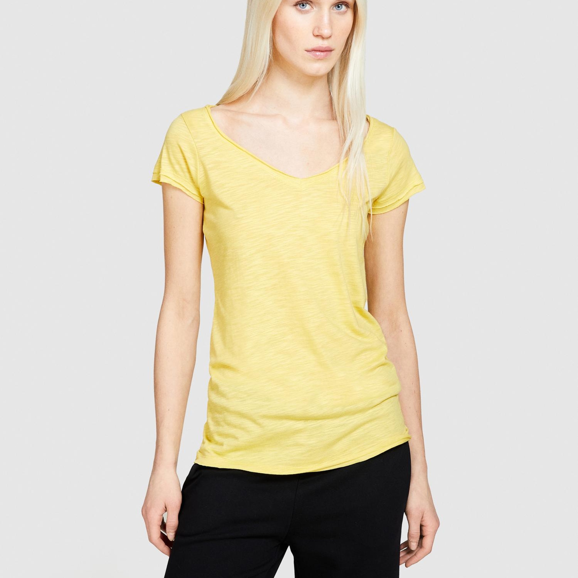 Kadın Sarı Pamuk Modal Karışımlı Normal Kalıp V Yaka Slub T-Shirt