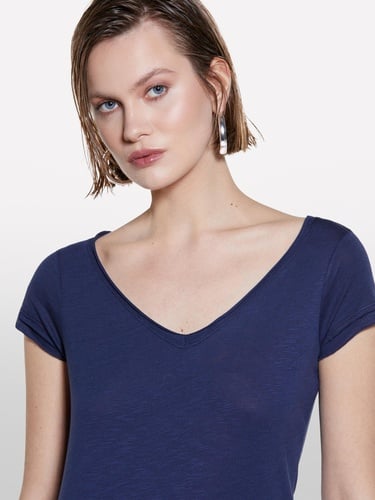  Kadın Lacivert Pamuk Modal Karışımlı Normal Kalıp V Yaka Slub T-Shirt