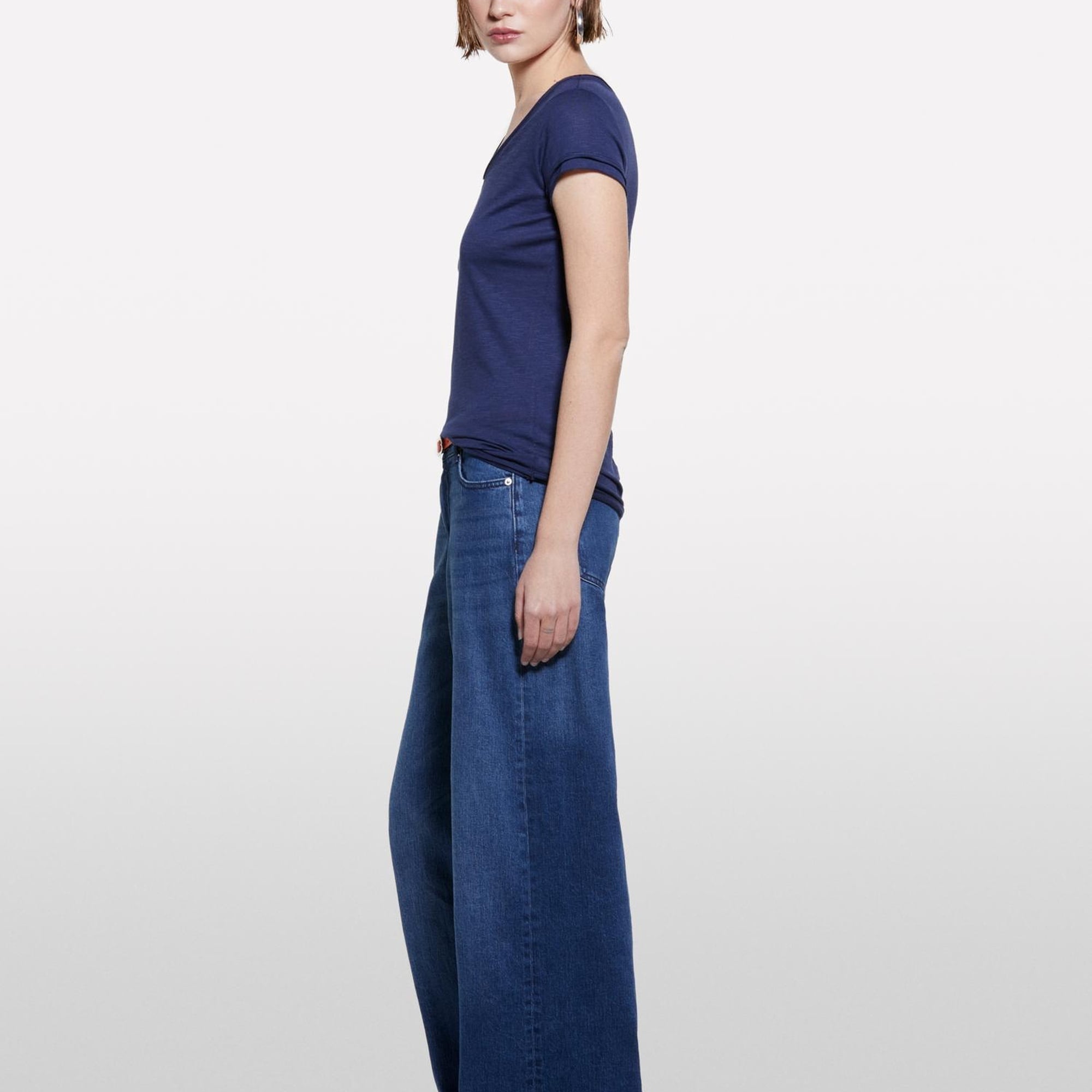 Kadın Lacivert Pamuk Modal Karışımlı Normal Kalıp V Yaka Slub T-Shirt