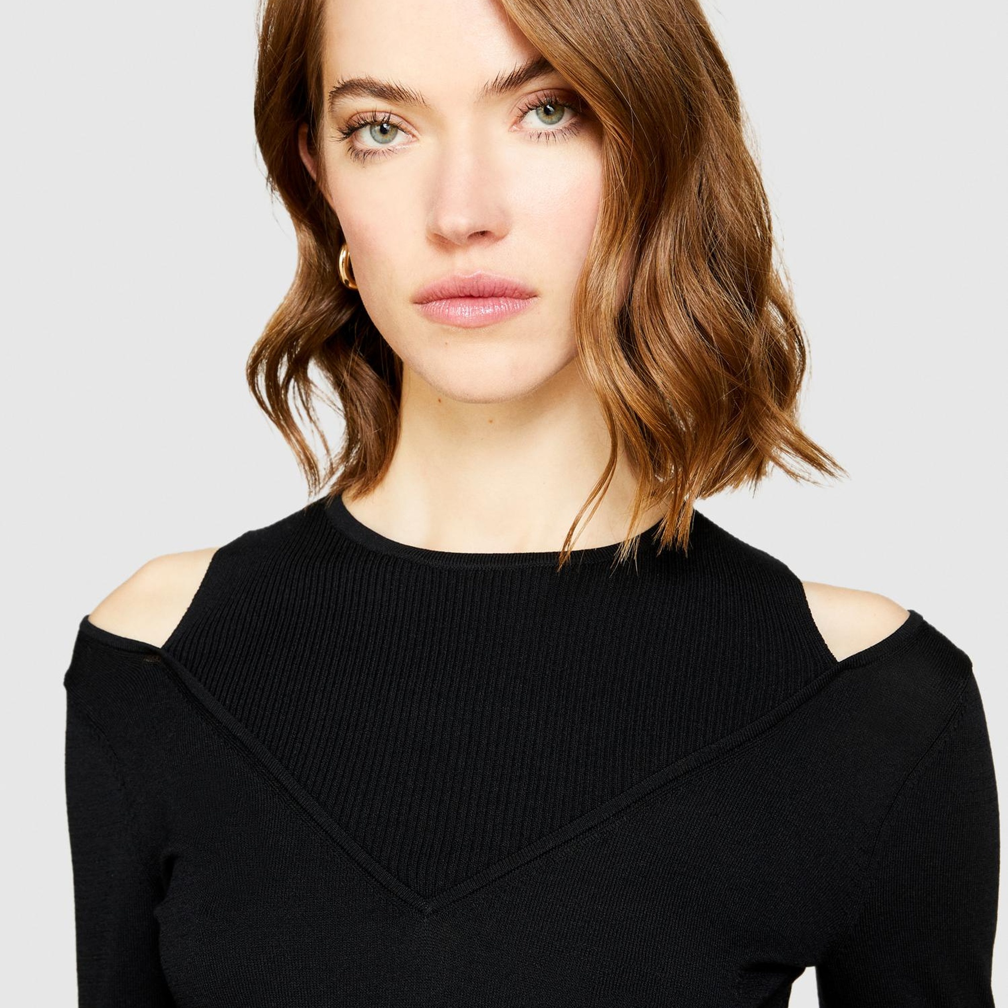 Kadın Siyah Viskoz Karışımlı Önü Pencere Detaylı Dar Kesim Kazak