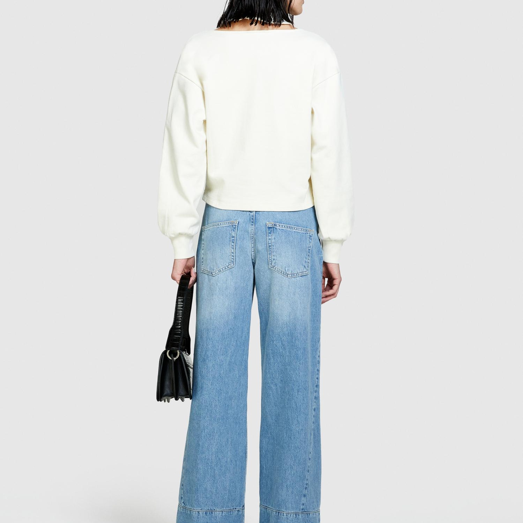 Kadın Krem %100 Pamuk Omuz Detaylı Kısa Kazak