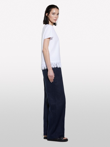  Kadın Beyaz Pamuklu Ucu Püsküllü Bisiklet Yaka Regular Fit T-Shirt