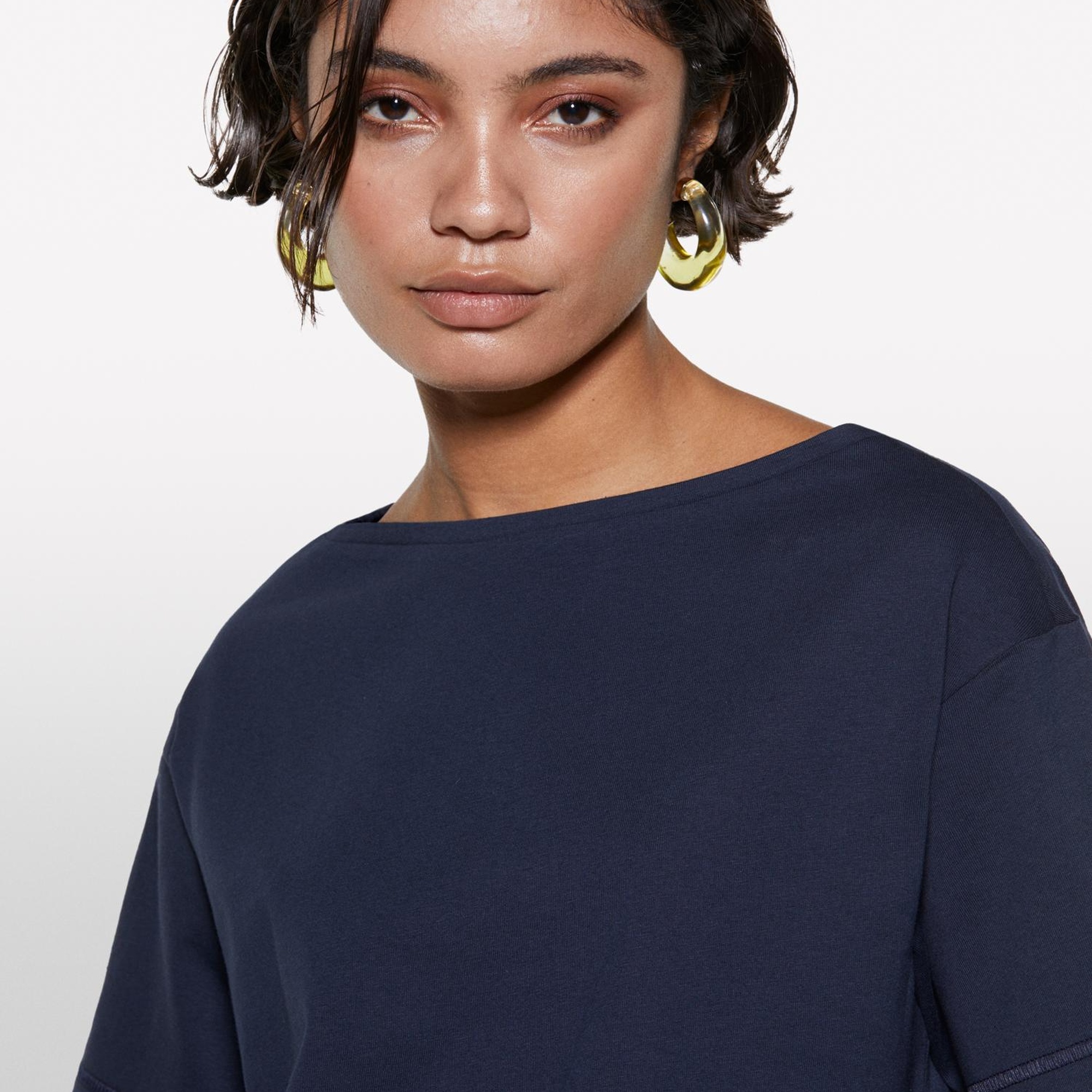 Kadın Koyu Lacivert %100 Pamuk Kayık Yaka Boxy Fit Crop T-Shirt