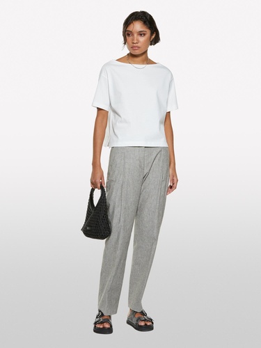  Kadın Kırık Beyaz %100 Pamuk Kayık Yaka Boxy Fit Crop T-Shirt