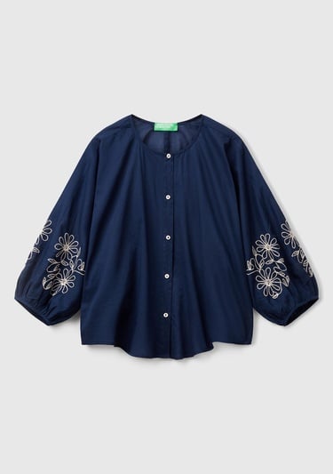  Kadın Lacivert %100 Koton Rahat Kalıp Kolları Çiçek İşlemeli Hakim Yaka Gömlek