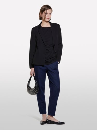  Kadın Siyah Modal Karışımlı Kayık Yaka Regular Fit T-Shirt