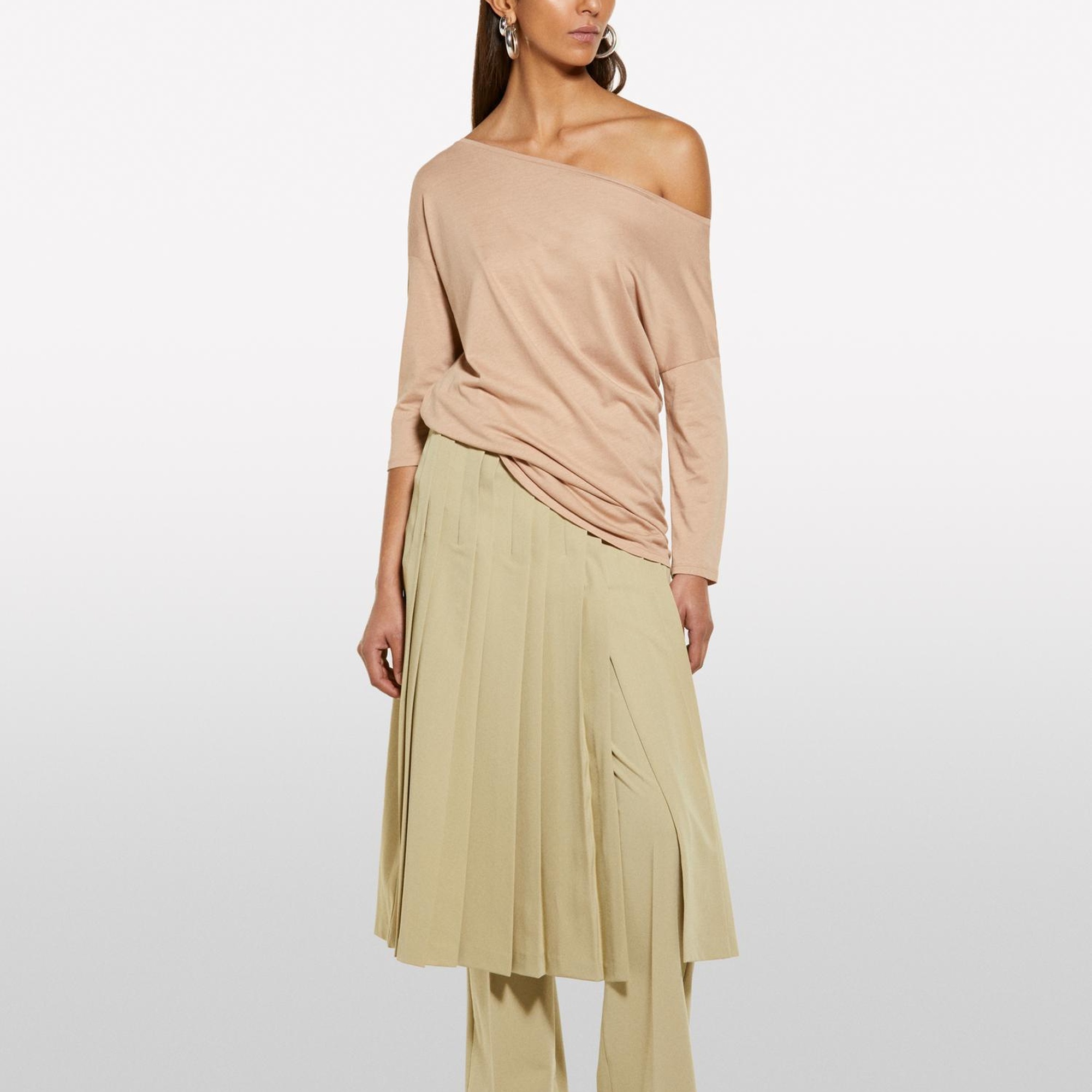 Kadın Sütlü Kahve Modal Karışımlı Kayık Yaka Regular Fit T-Shirt