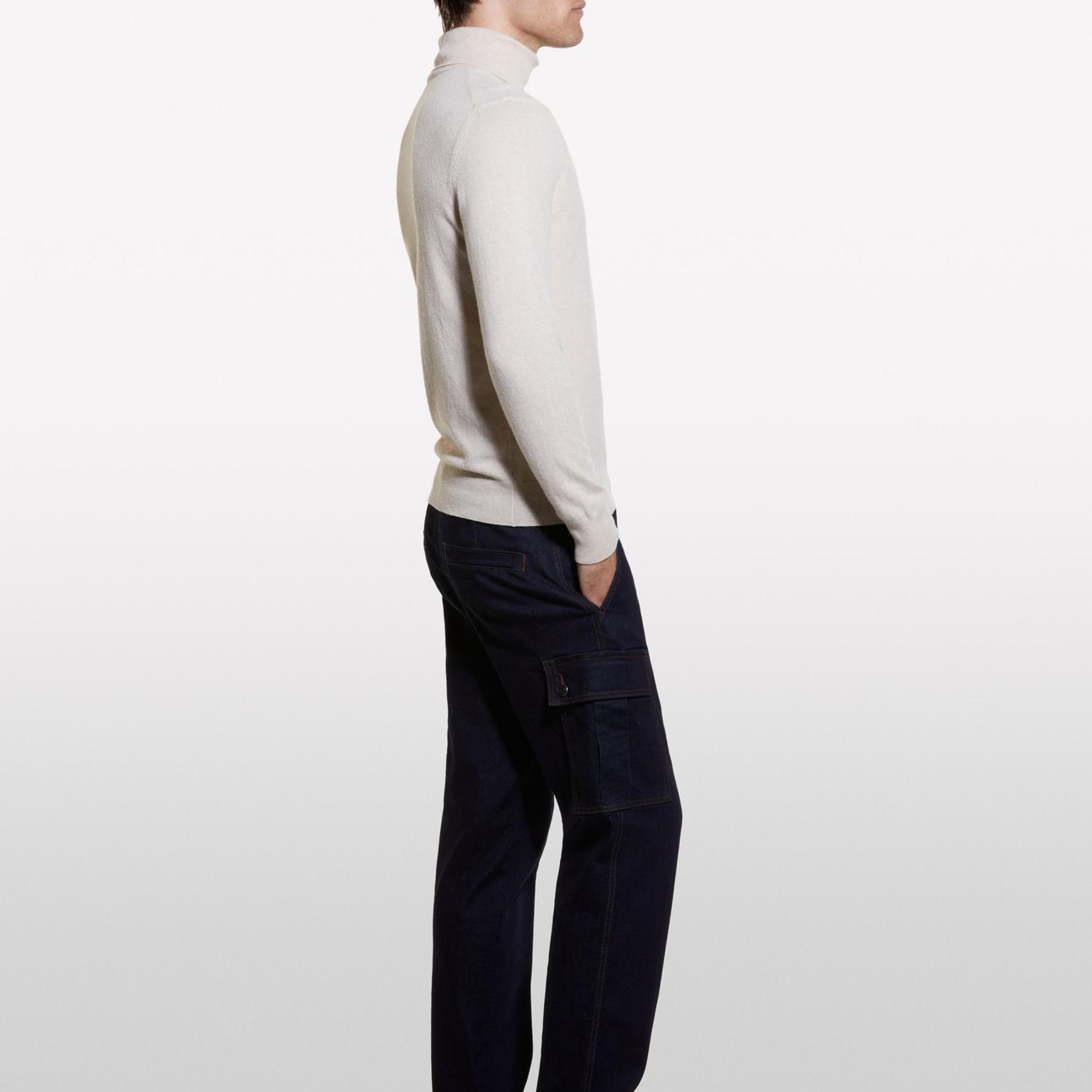 Erkek Krem Kaşmir Karışımlı Dik Yaka Kazak