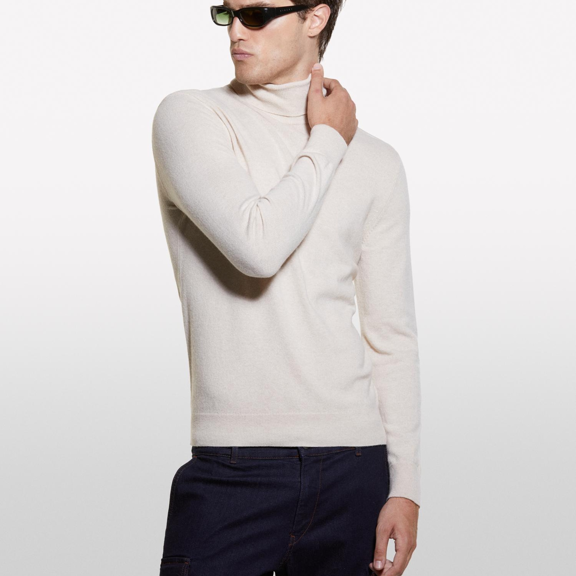 Erkek Krem Kaşmir Karışımlı Dik Yaka Kazak