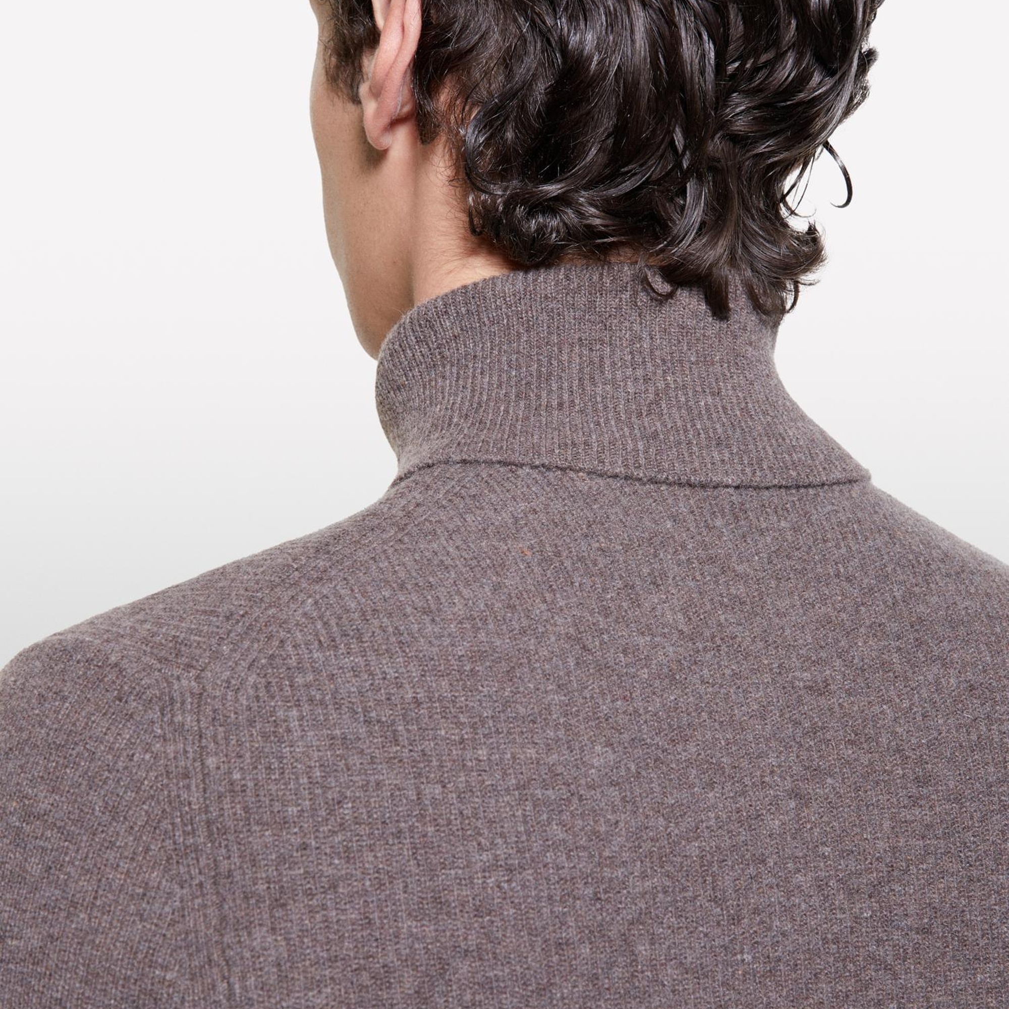 Erkek Kahverengi Yün Karışımlı Dik Yaka Kazak