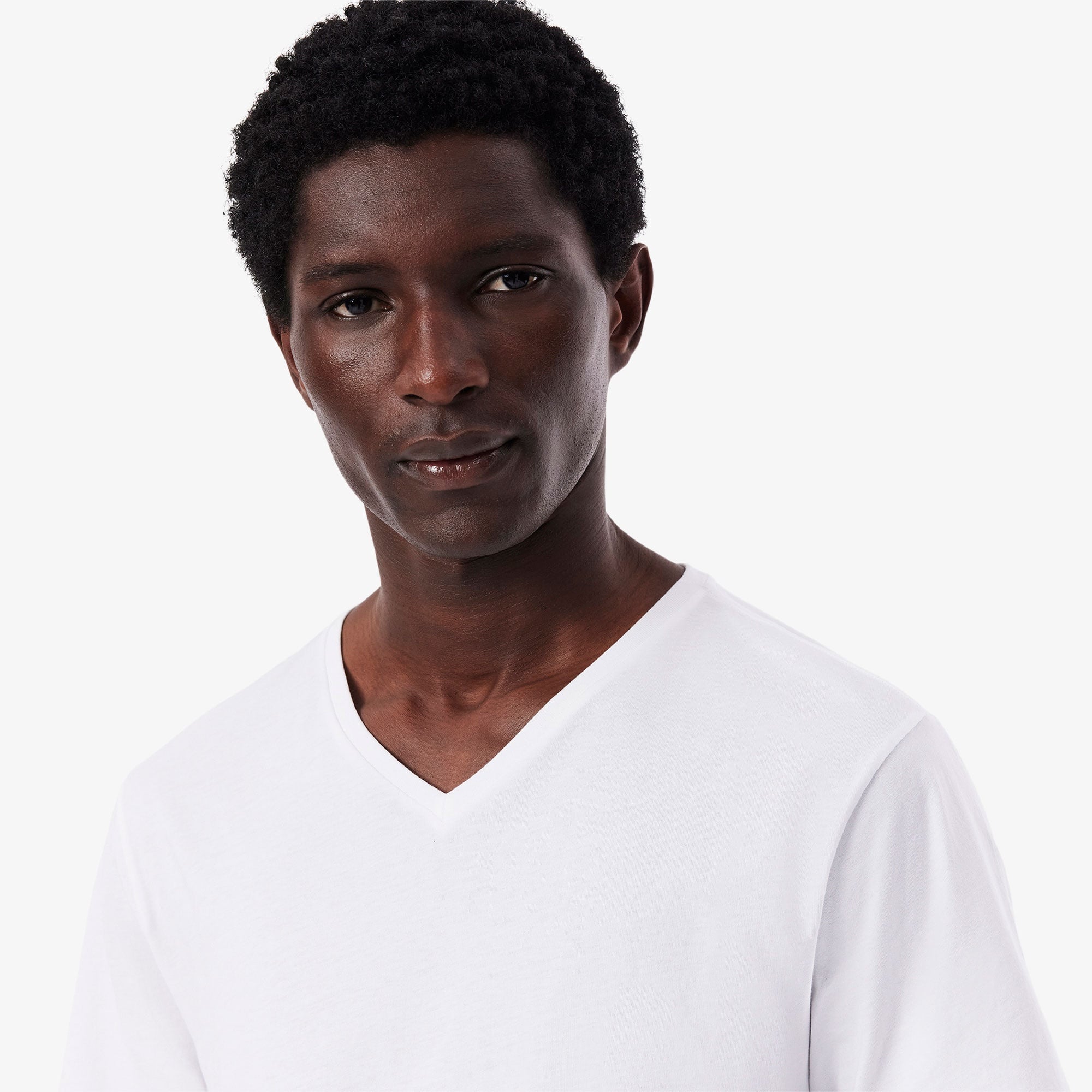 Lacoste Erkek Slim Fit Kısa Kollu V Yaka 3'lü Beyaz Pijama Üstü