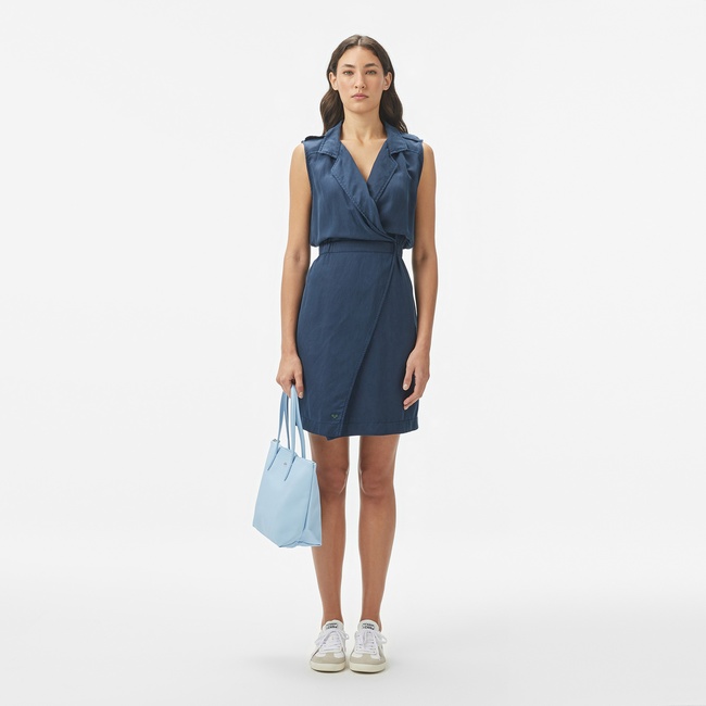  Lacoste Kadın Classic Fit Kolsuz Lacivert Elbise