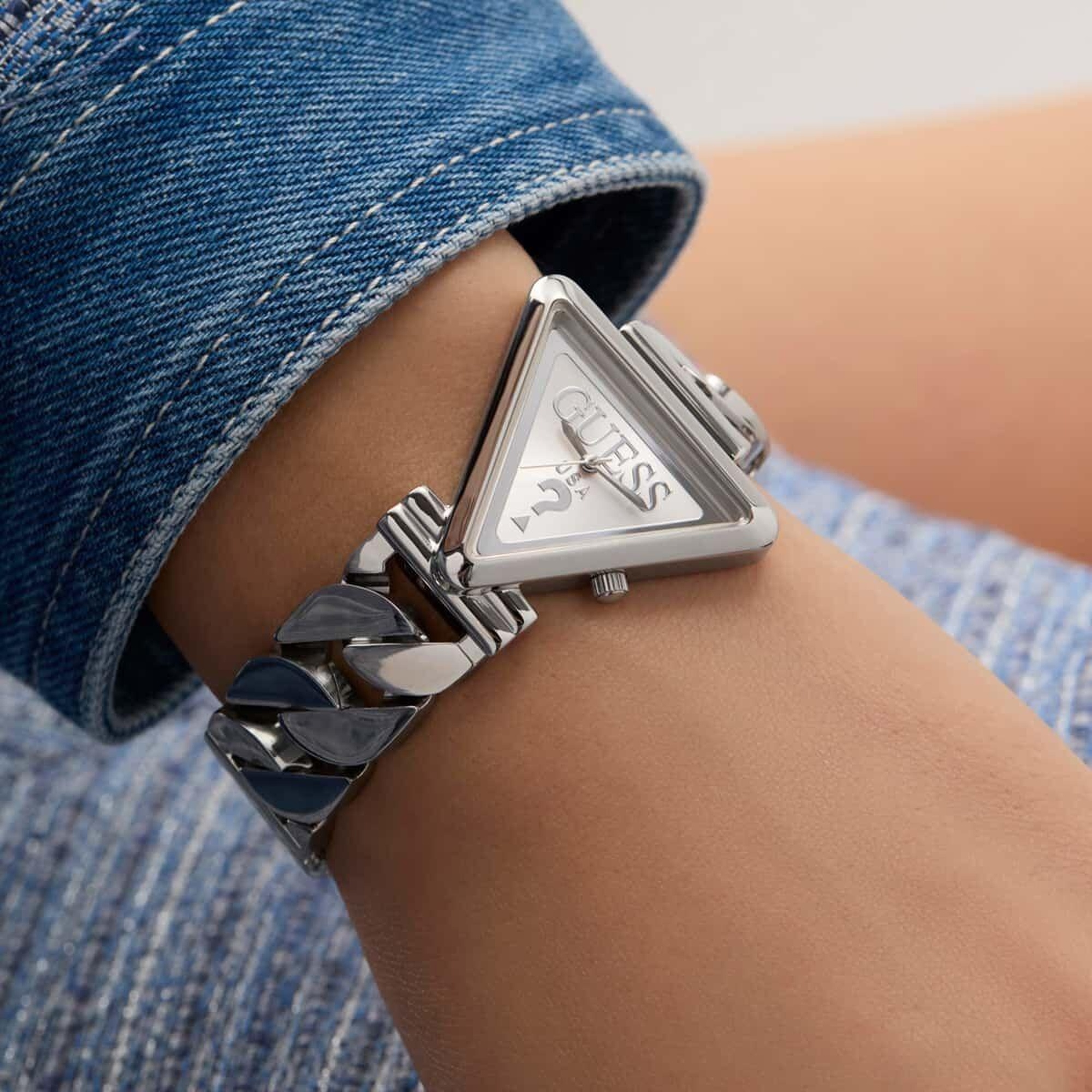 Guess GUGW0859L1 Kadın Kol Saati