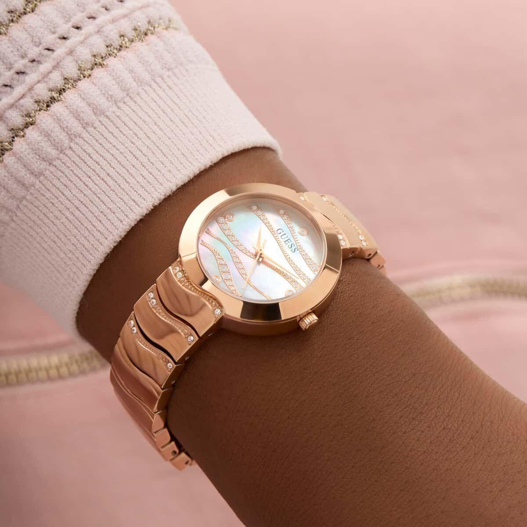 Guess GUGW0871L3 Kadın Kol Saati