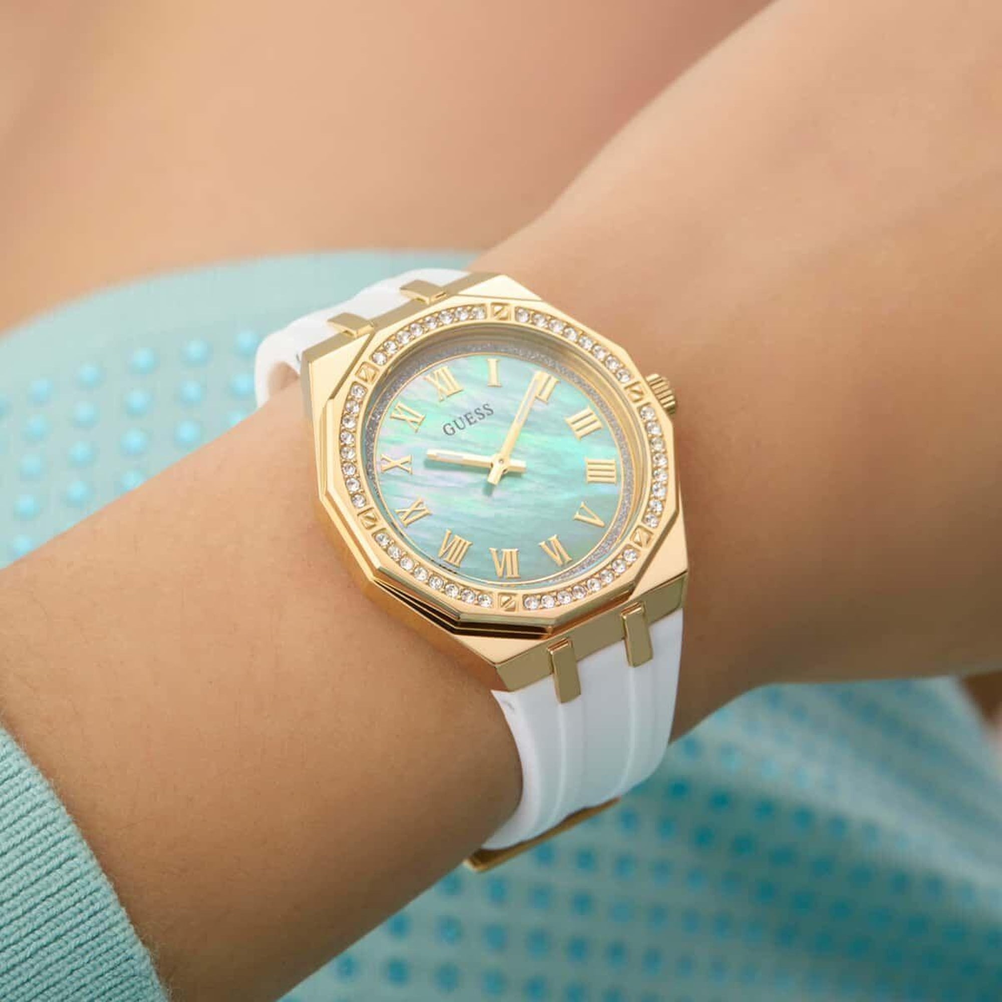 Guess GUGW0872L1 Kadın Kol Saati