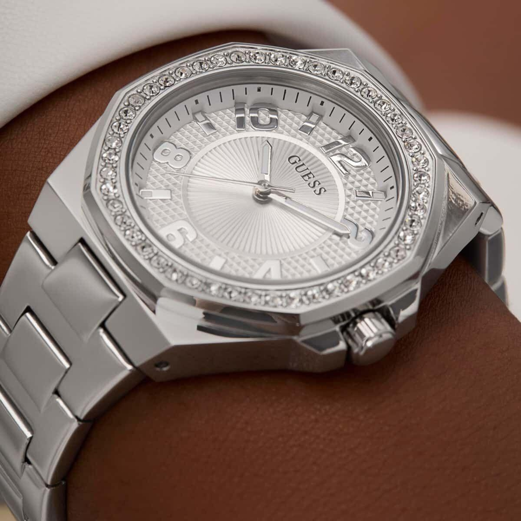 Guess GUGW0877L1 Kadın Kol Saati