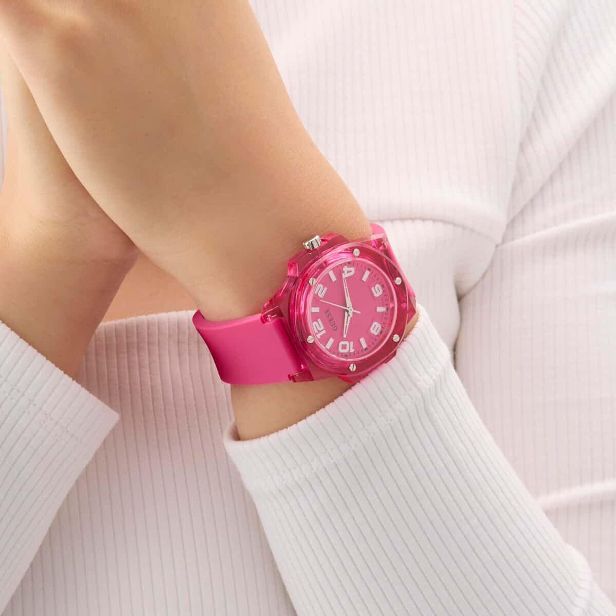 Guess GUGW0880L4 Kadın Kol Saati