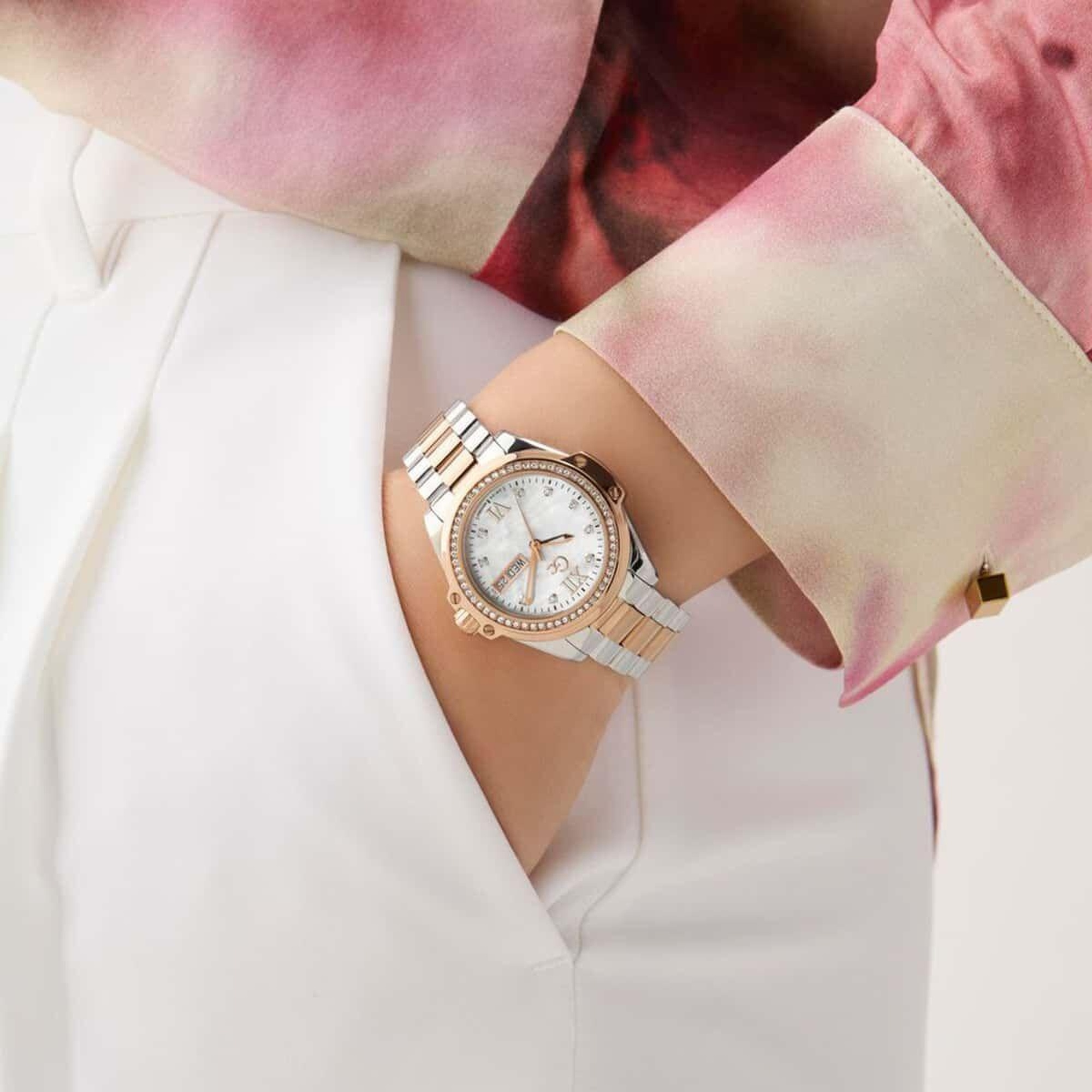 Gc GCZ53001L1 Kadın Kol Saati